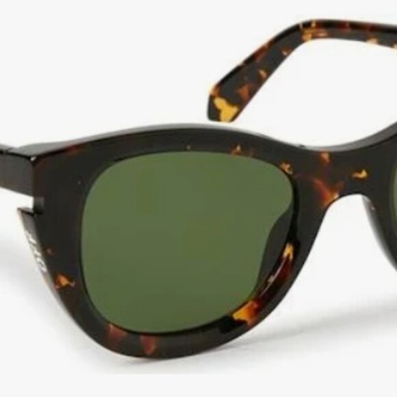 Tortoise Shell Sunglasses with Green Lenses - Picture 5 of 10